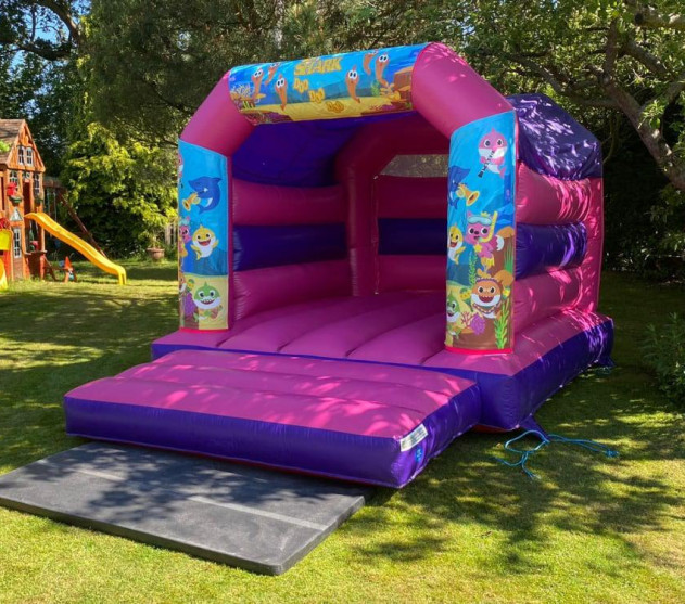 Baby Shark Bouncy Castle (Pink 15x12)